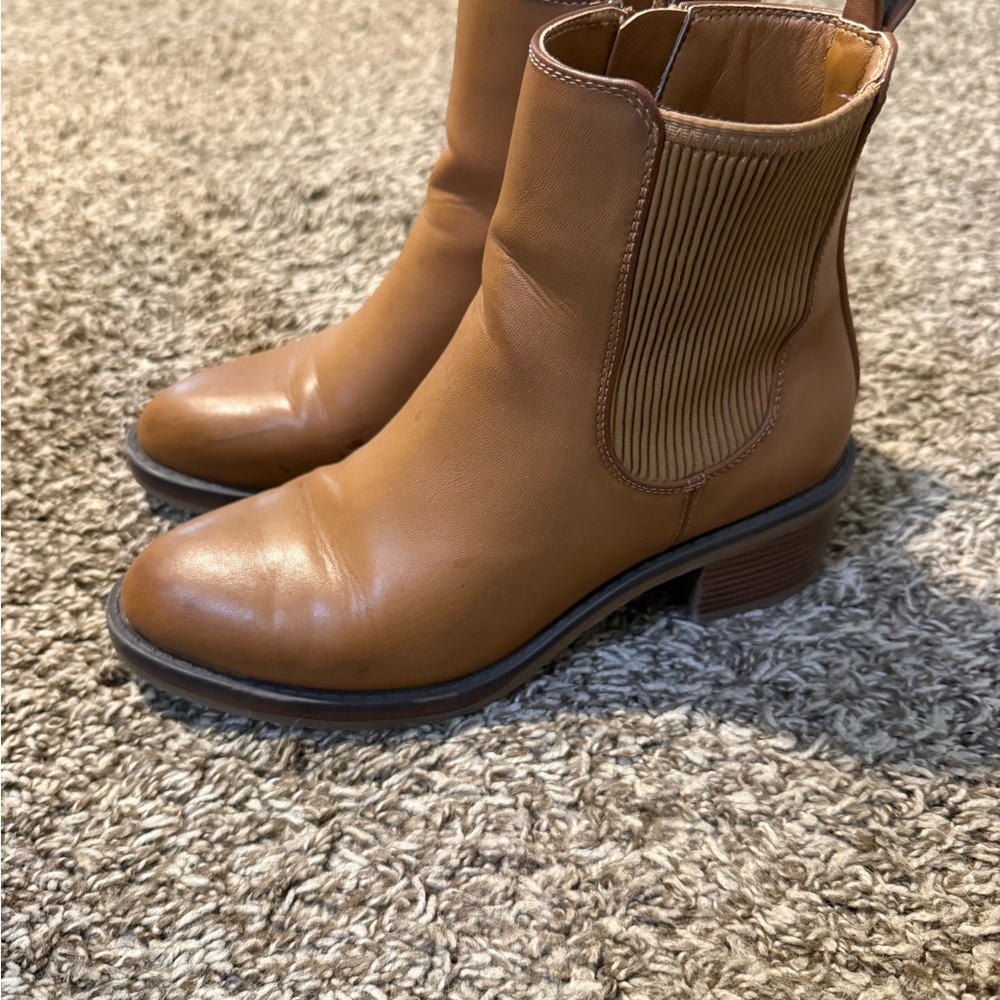 Sonoma Tan Heeled Boots